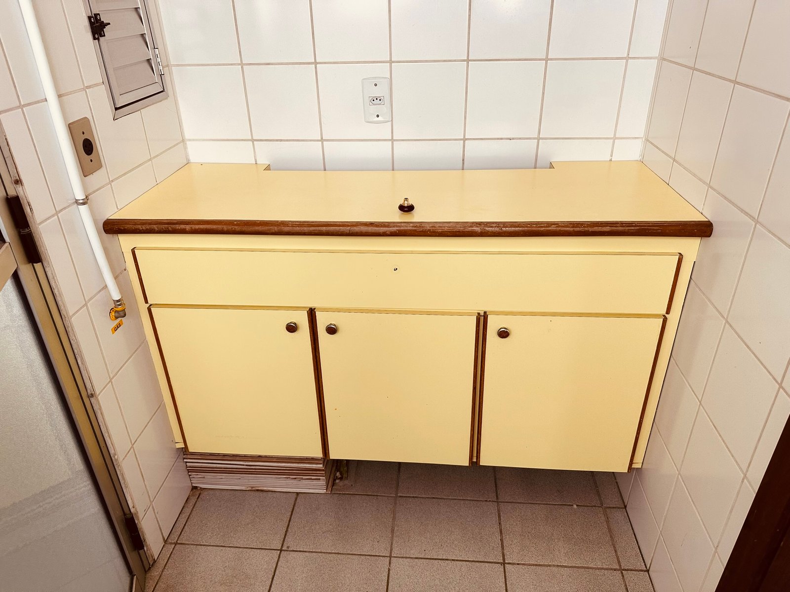Apartamento no Botafogo com tres dormutórios, 2 banheiros, cozinha, garagem e lazer