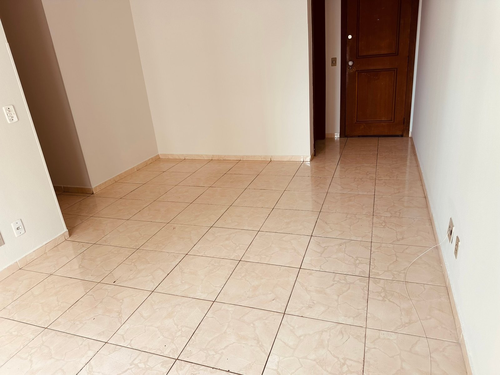 Apartamento no Botafogo com tres dormutórios, 2 banheiros, cozinha, garagem e lazer